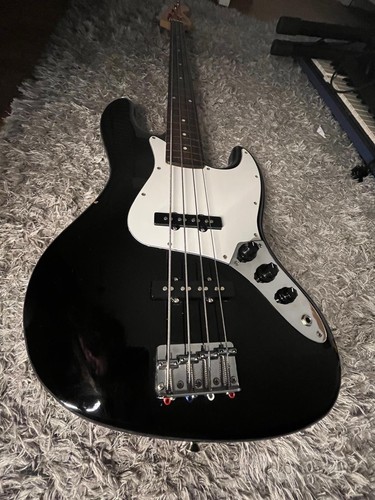 Fretless fender squier - squier, jazz