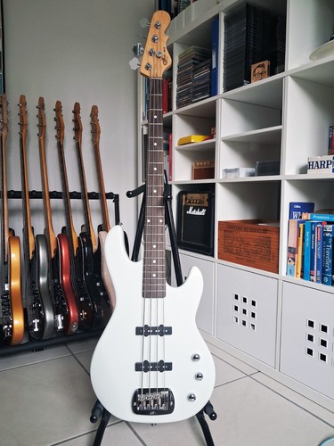 Tribute jb2 jazz bass - tribute,
